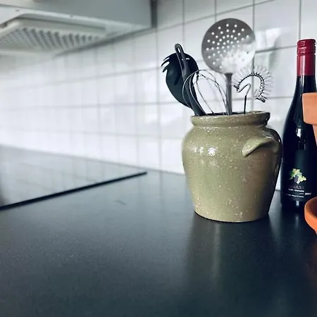 Central, Bright, And Spacious Retreat Lejlighed *