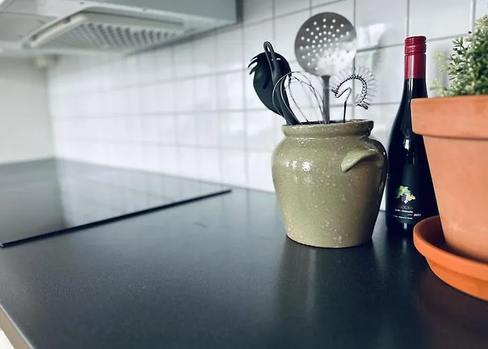 Central, Bright, And Spacious Retreat Appartement *