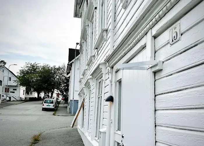 Central, Bright, And Spacious Retreat